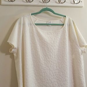 Textured Ivory Blouse- Work Perfect! 🍓